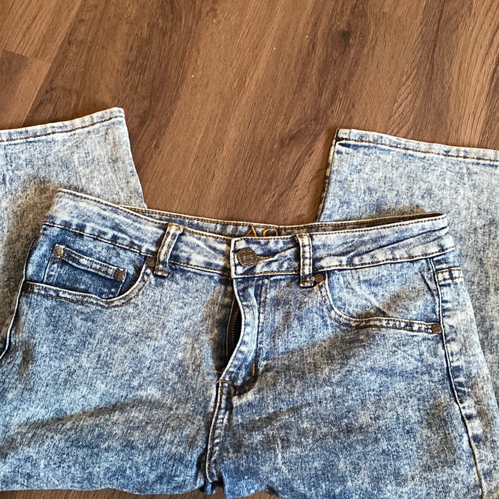 American Quality Denim Capri Jeans. Size 11.